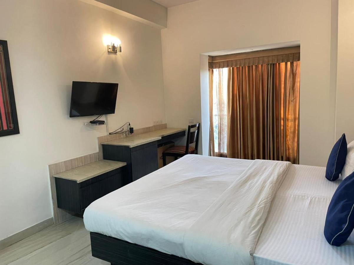 Bedchambers Serviced Apartments, Sector 40 Γκουργκάον Εξωτερικό φωτογραφία